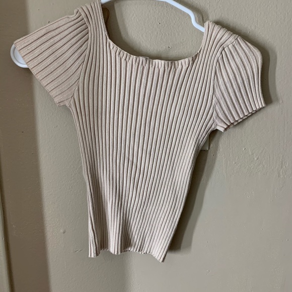 Clothes - Picture 4 of 8